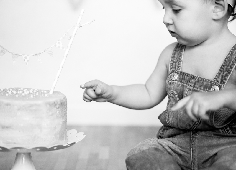 Smash the cake